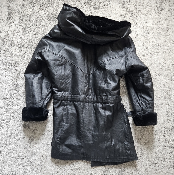 Vintage 💯% Leather Jacket - Picture 10 of 16